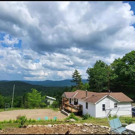 Cozy Chalet With Breathtaking Mountain View Vila Notre-Dame-Des-Bois Exterior foto